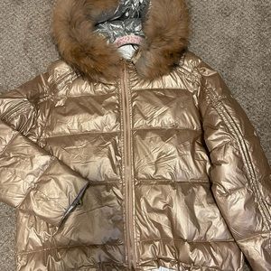 Jacket with fox fur